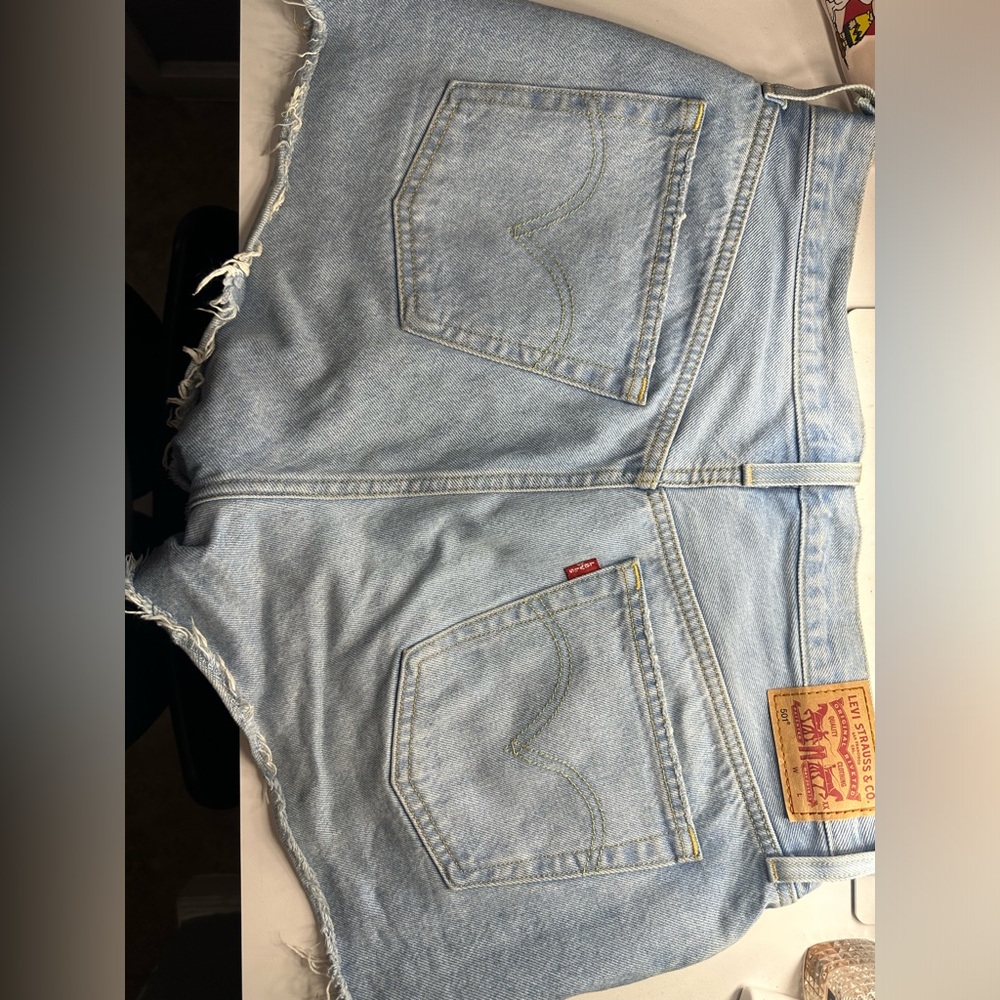 501 Levi shorts